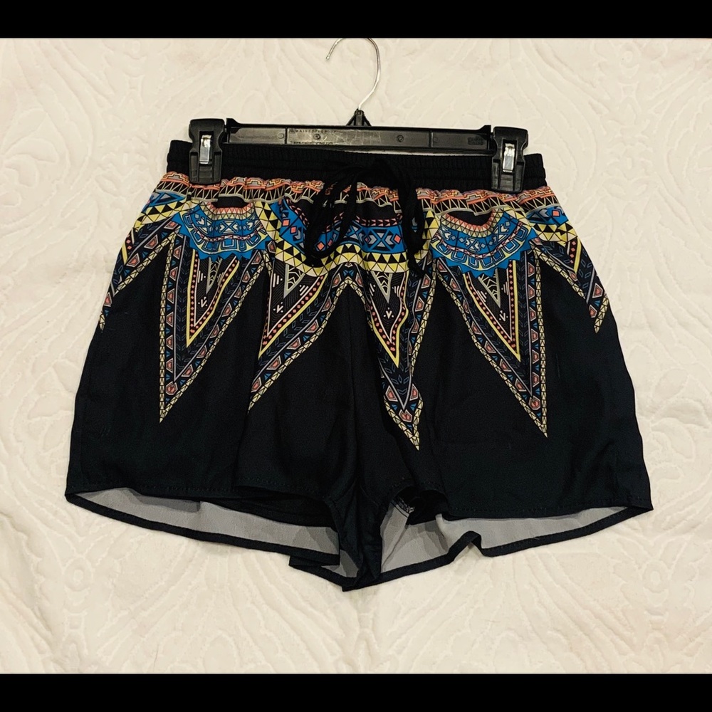 Jealous Tomato pattern shorts